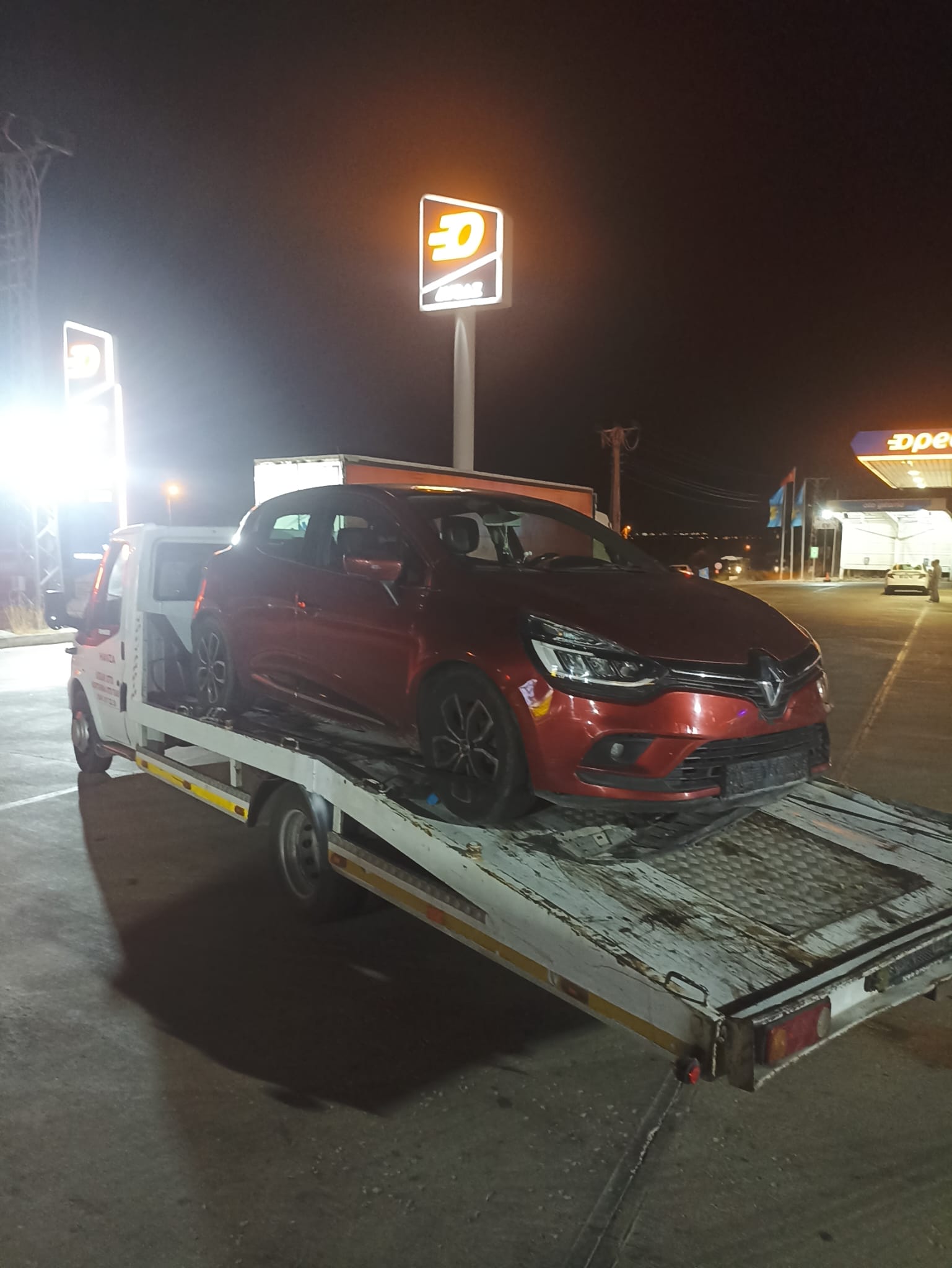 Uğur Oto Acil Yol Yardım Hizmeti